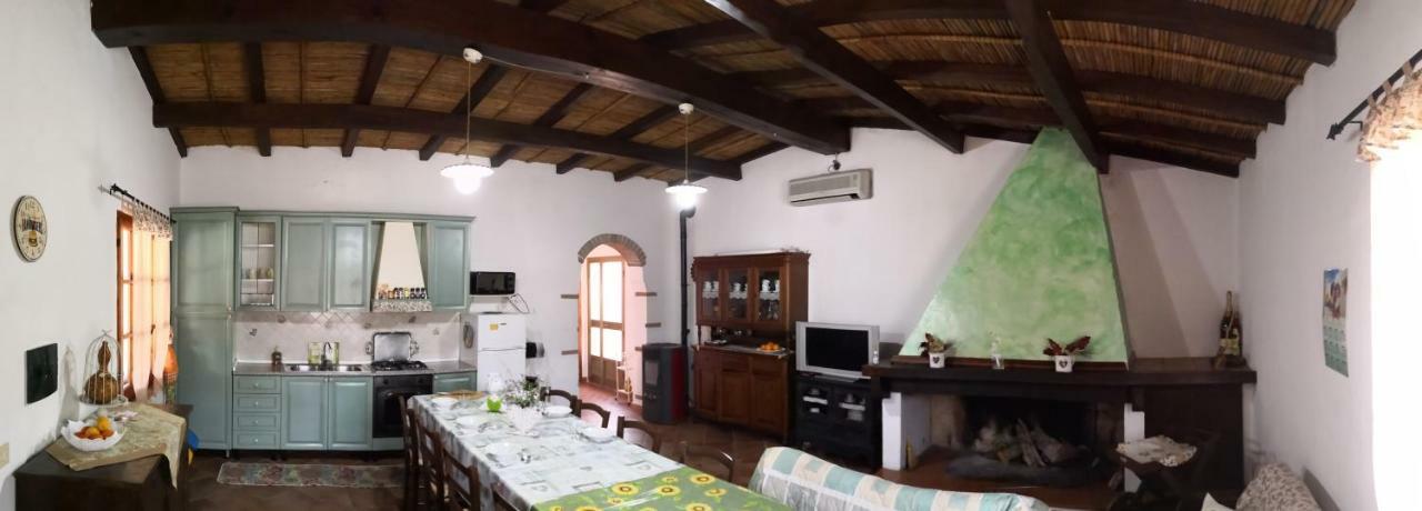 Villa L'Oleandro Oliena Luaran gambar