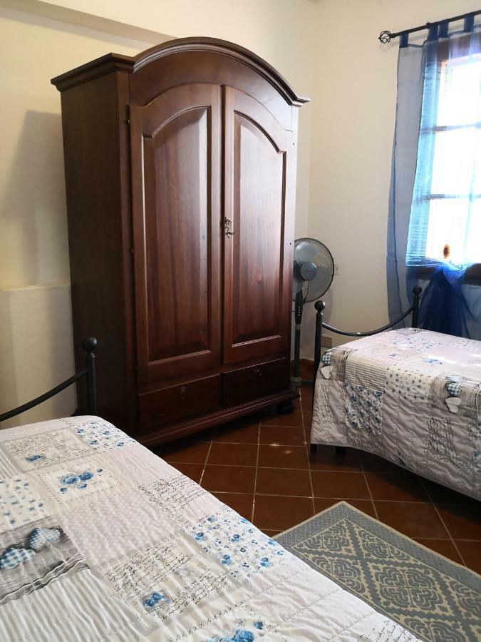 Villa L'Oleandro Oliena Luaran gambar